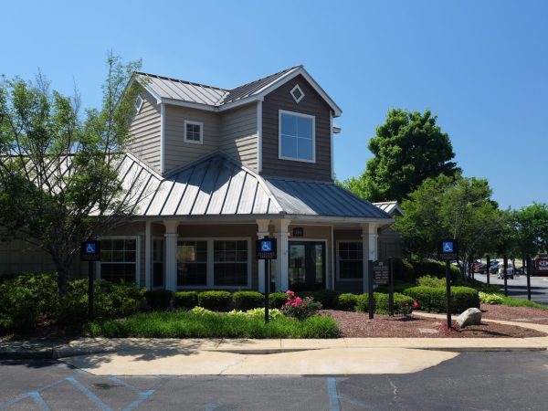 Darby Doors University Commons Tuscaloosa Al Maxus Construction 1